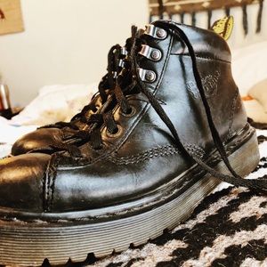 VINTAGE 1990s Dr. Martens